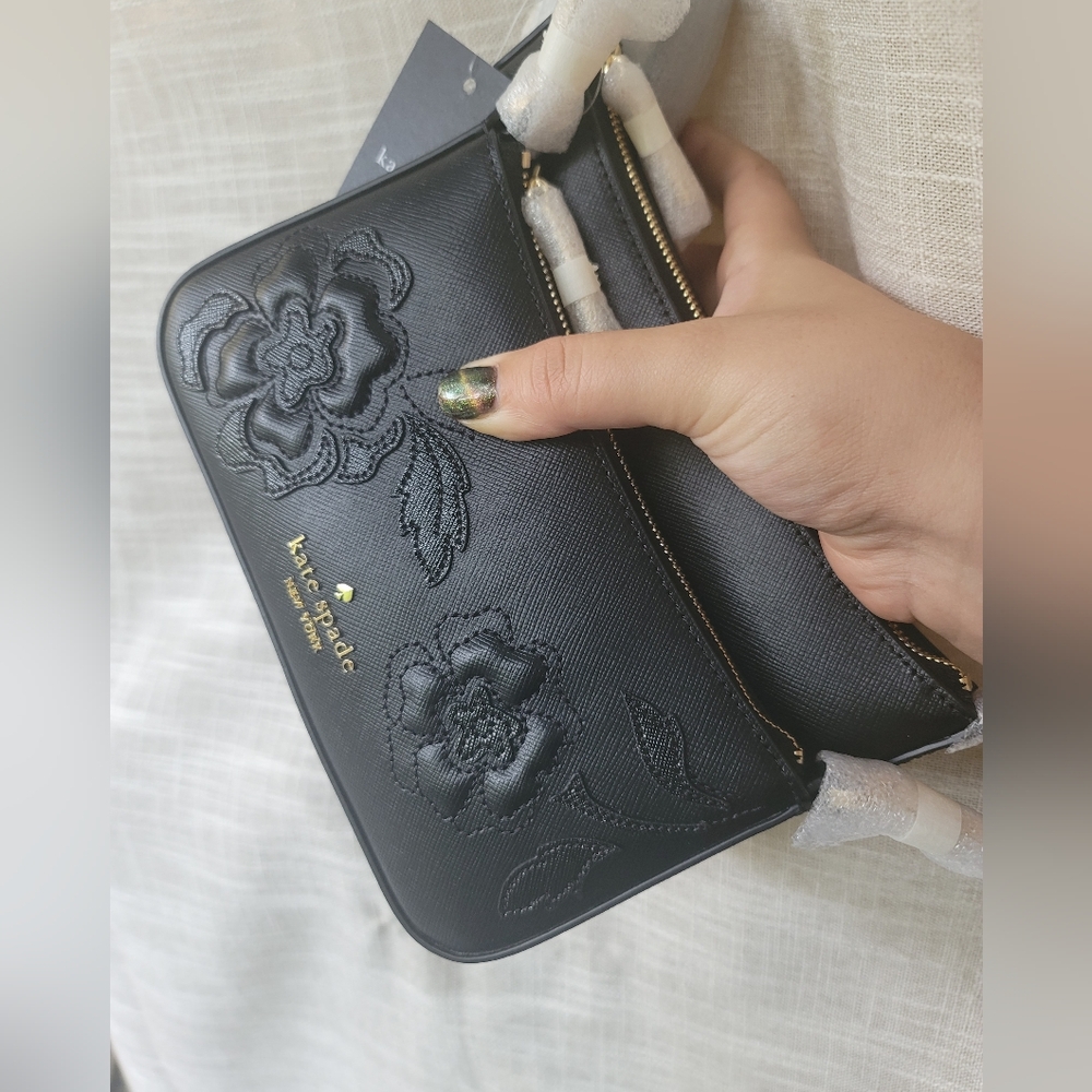 Kate Spade Black Crossbody Bag with Floral Design - Picture 4 of 16